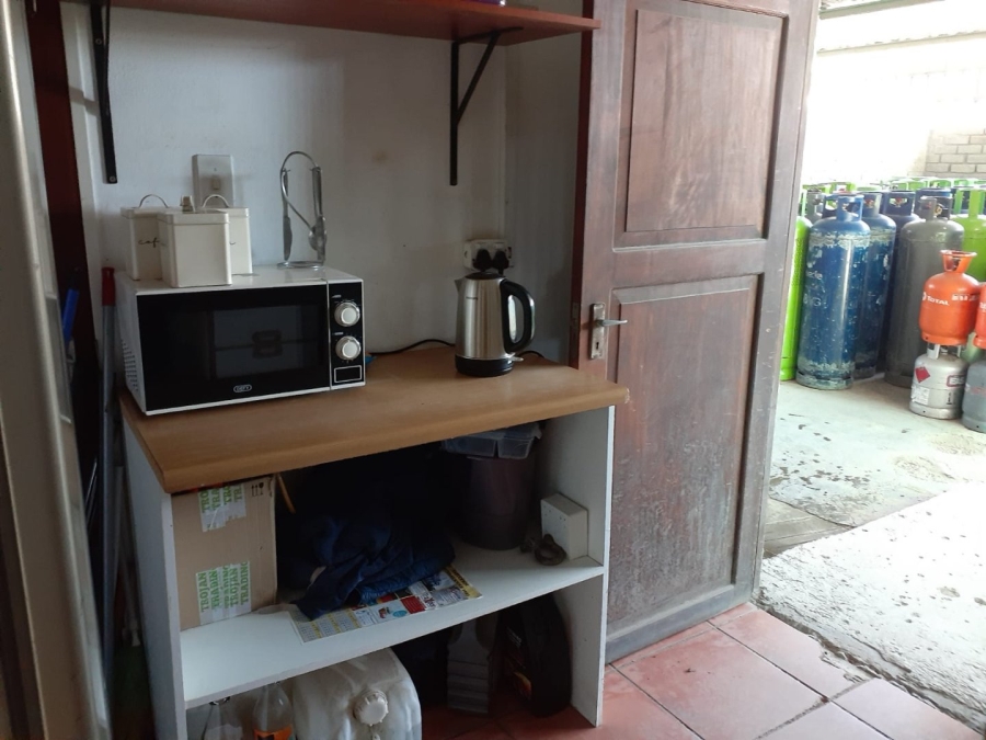 Commercial Property for Sale in Voorbaai Western Cape